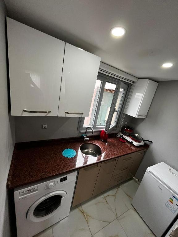 Enes & Suites Inn Istanbul Exterior photo